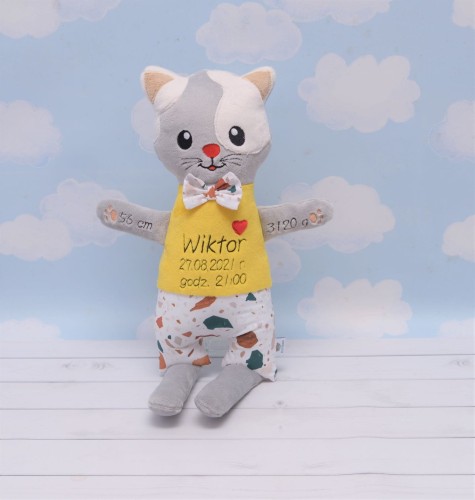 Szary Kot/Kotek vol. II  w bluzeczce- Metryczka  wzrostu dziecka, maskotka z imieniem